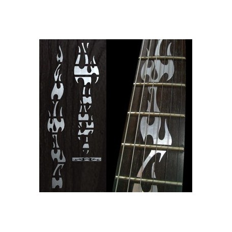 Sticker guitare touche flammes métallique