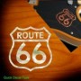 Petit sticker guitare route 66 blanc pearl