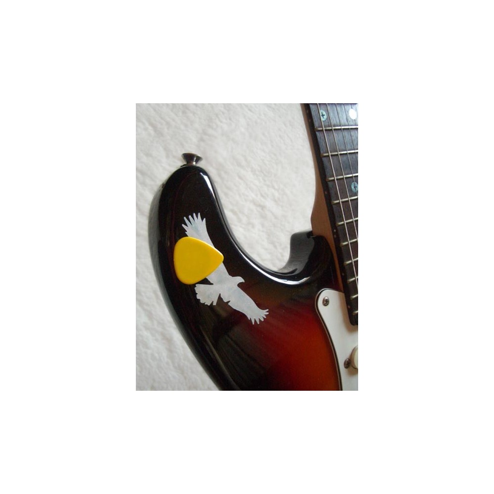 Sticker guitare porte médiator aigle